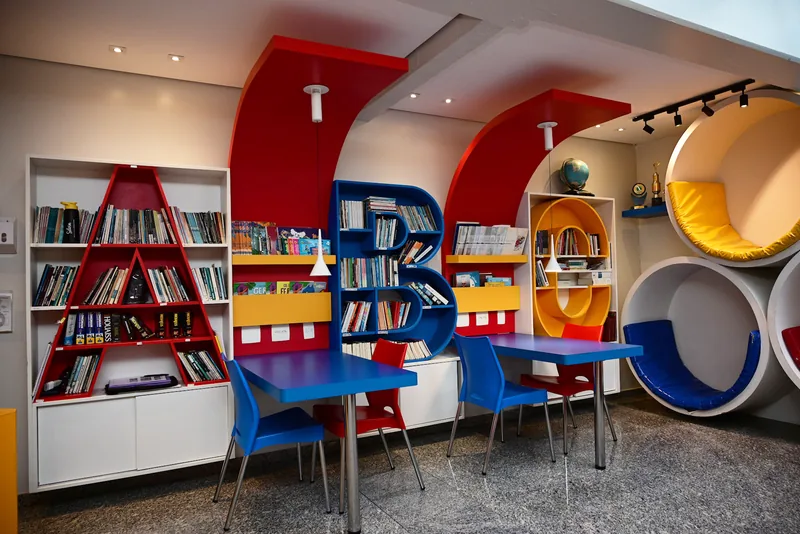 Sala de Leitura — Colégio Ranieri